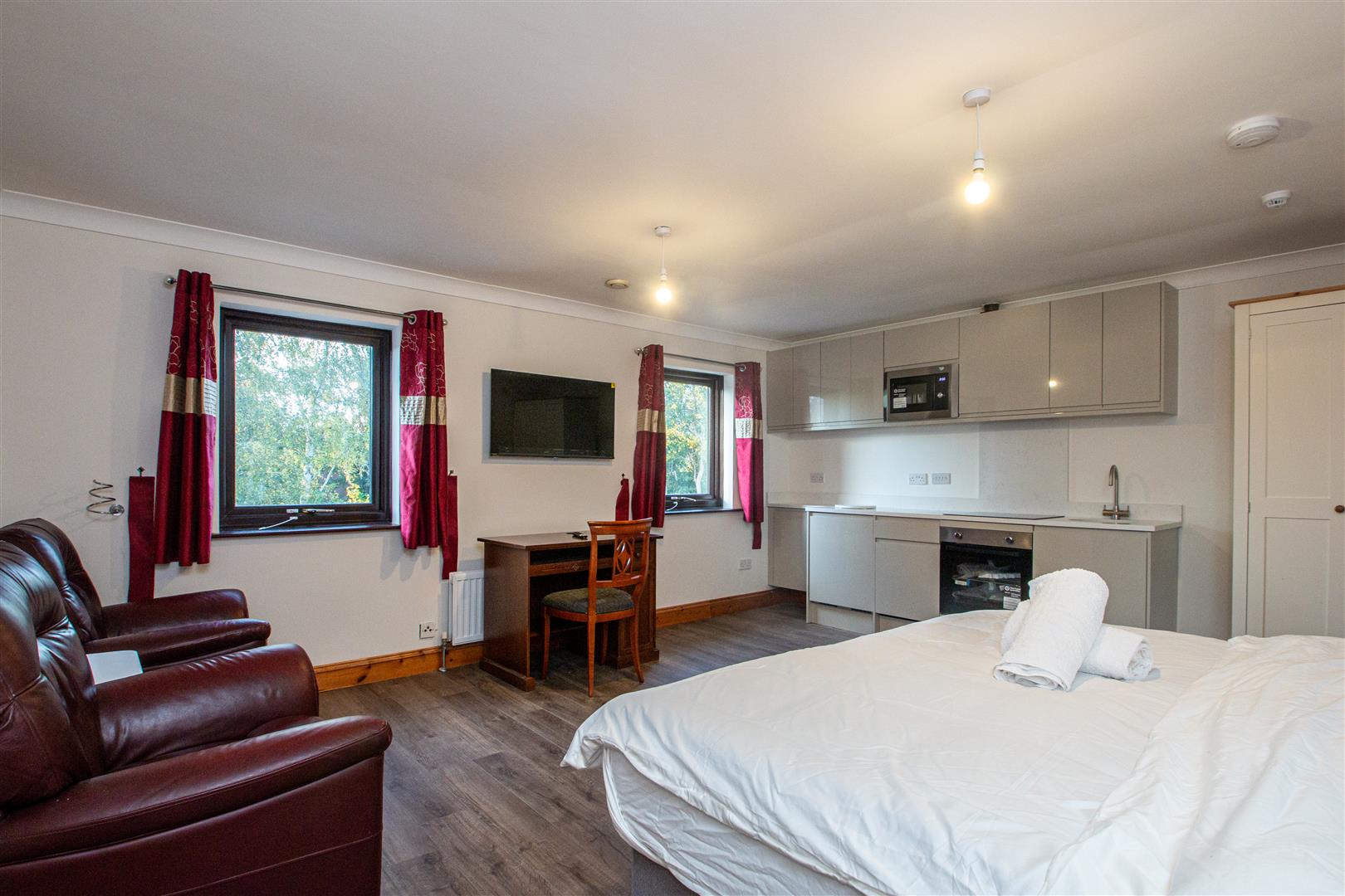 2 Krypton Close, Shenley Lodge